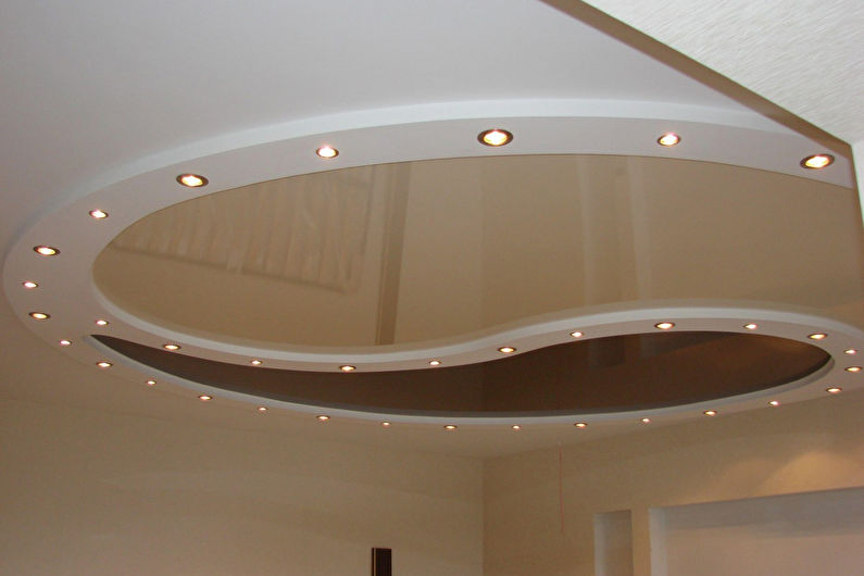 Τέντωμα οροφής στο διάδρομο - Φωτισμός και φωτισμός