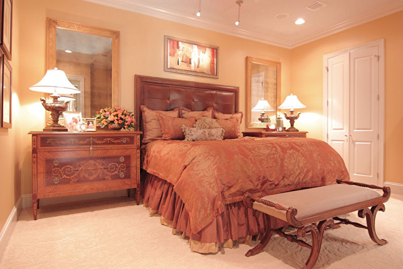 Brzoskwiniowy kolor w sypialni - architektura wnętrz