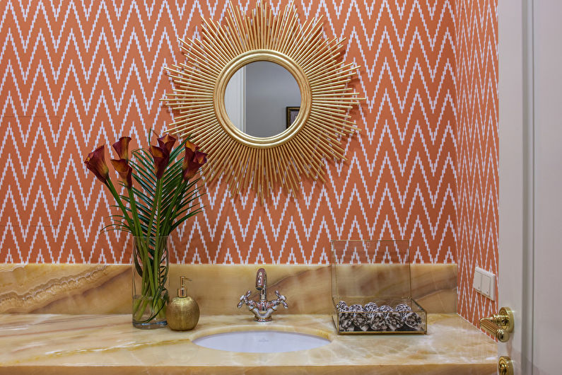 Persikų spalva vonios kambaryje - interjero dizainas