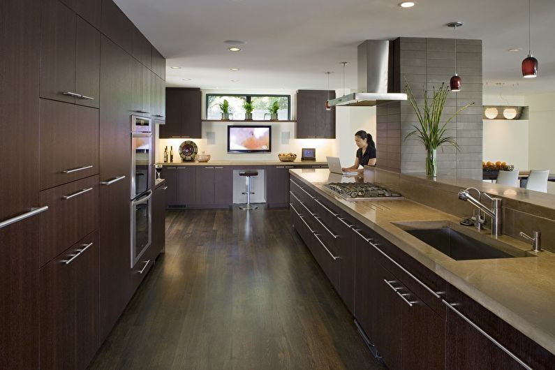 Wenge de culoare în bucătărie - Design interior