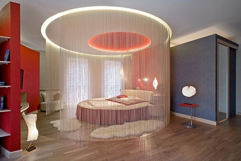 Round bed in the bedroom - Features