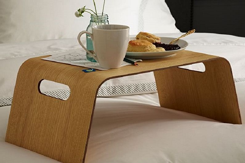 Pusryčių lentelių tipai lovoje - pusryčių dėklas
