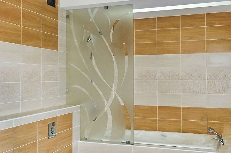 Typer av glas persienner för badrummet - Statiska persienner
