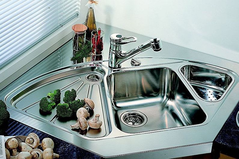 Hjørnevaske til køkkenet - foto