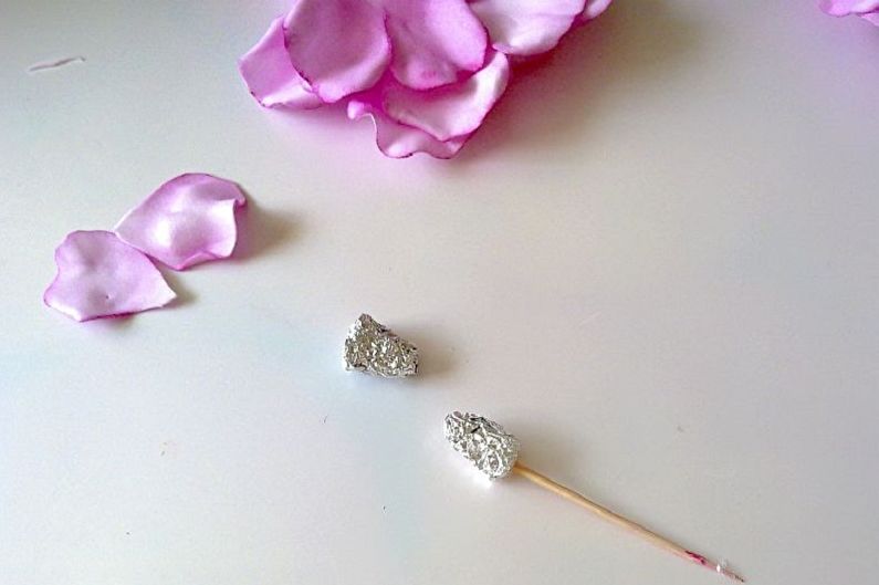 DIY Foamiran Rose: una forma simple de hacer una rosa de brotes