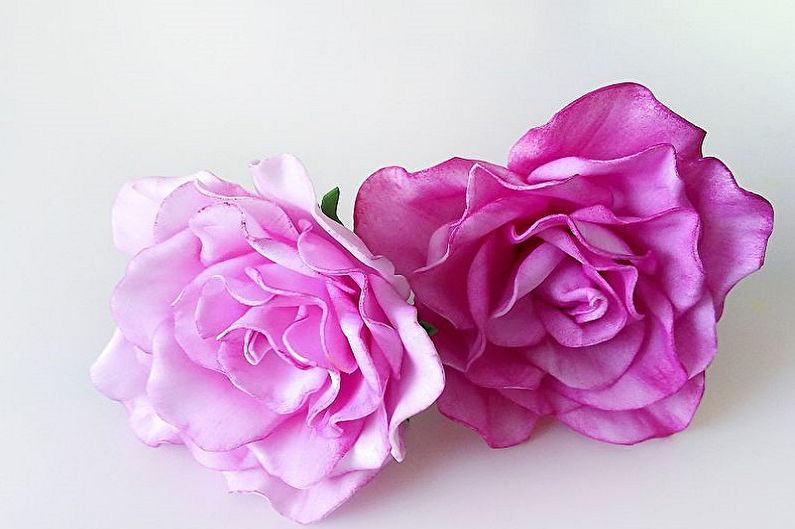 DIY Foamiran Rose - O modalitate simplă de a face un trandafir Bud