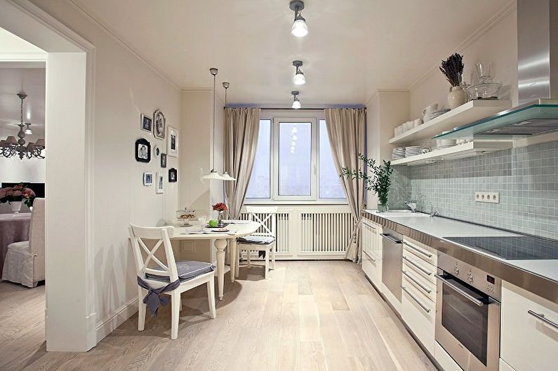 Дизајн кухиње 13 м² - стропна декорација