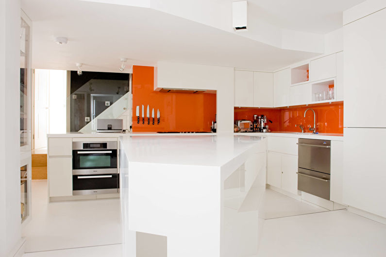 Kombinace barev v interiéru kuchyně - barevné kolo