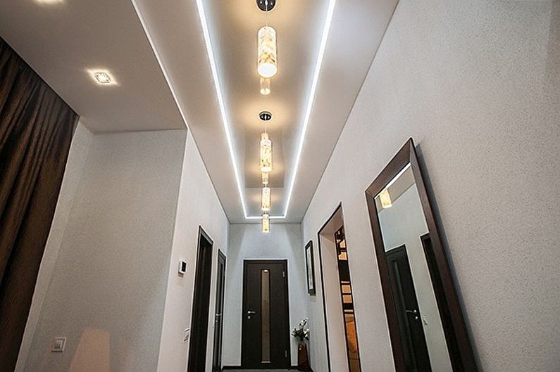 Οροφή γυψοσανίδων στην είσοδο - Φωτισμός και φωτισμός
