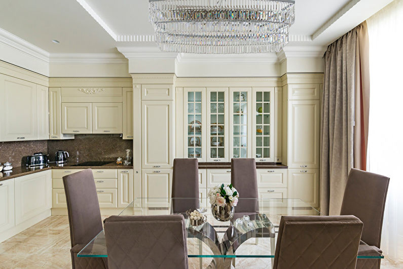 Kuhinja dizajna interijera u neoklasičnom stilu - fotografija