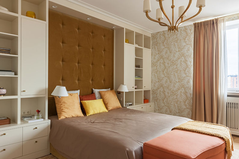 Indvendigt design soveværelse i nyklassicistisk stil - foto