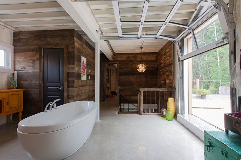 Interiørdesign av et bad i loftstil - foto