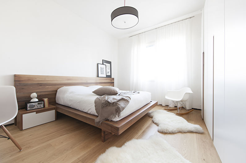 Moderna dizaina guļamistaba - griestu apdare