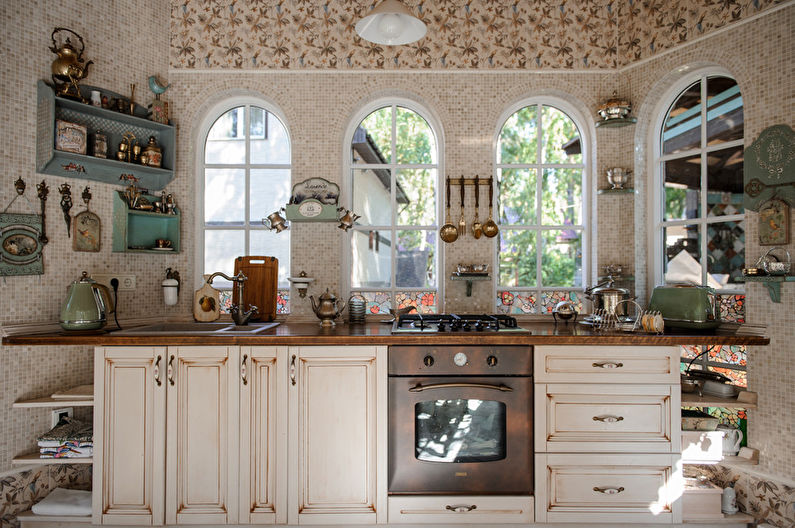 Interiérový design kuchyně ve stylu shabby chic - foto