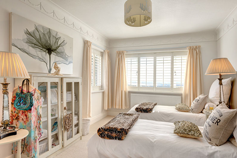 Camera da letto di interior design nello stile di shabby chic - foto