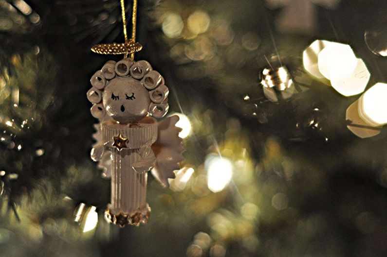 DIY Christmas pasta crafts - Christmas angel