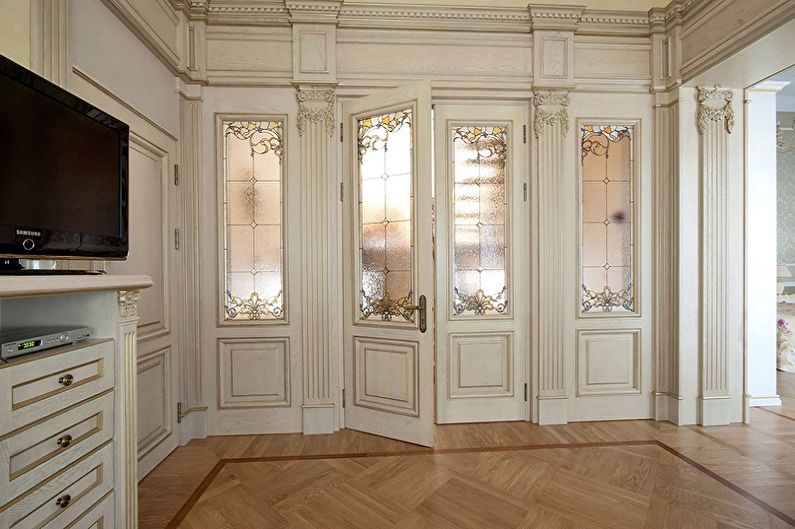 Hvide døre i det indre - Dekoration