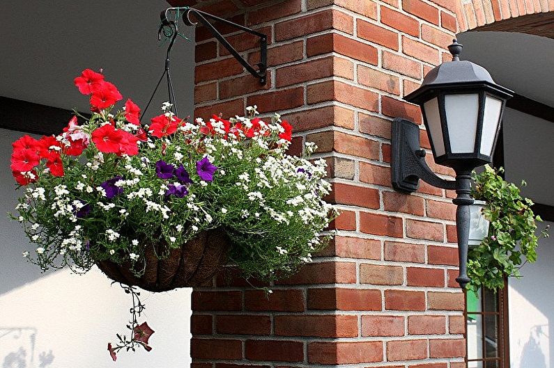 Mga Uri ng Outdoor Flowerpots - Mga Paraan ng Pag-install