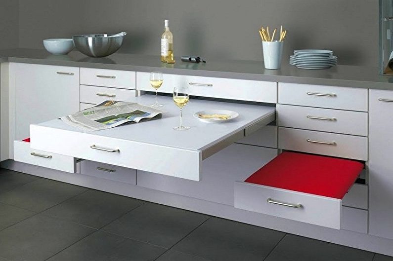 Virtuvės dizainas Chruščiovoje - baldai