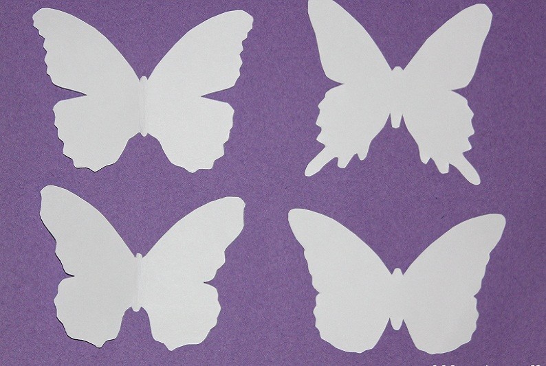 Borboletas do-it-yourself na parede - borboletas de papel e papelão