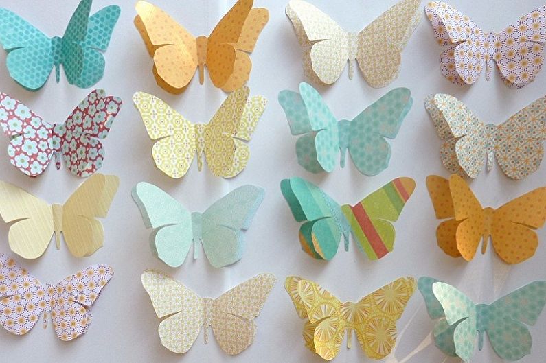 „Pasidaryk“ drugeliai ant sienos - popieriniai ir kartoniniai drugeliai