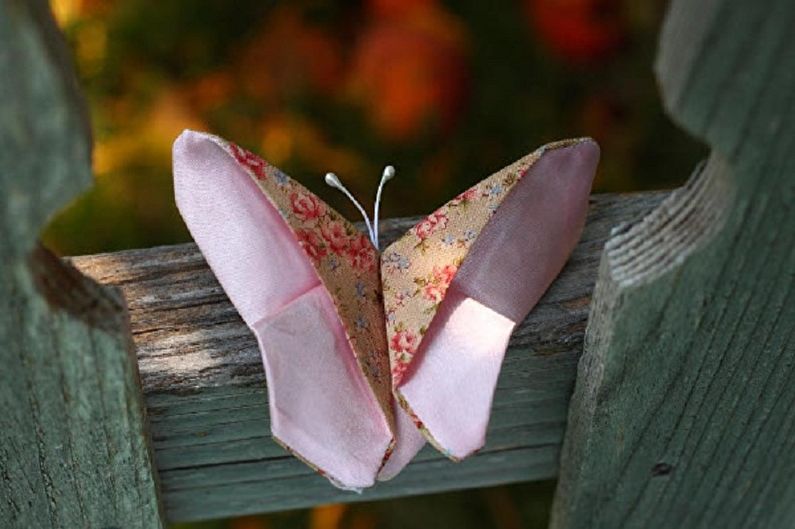 Πεταλούδες μόνος σας στον τοίχο - Πεταλούδες υφάσματος