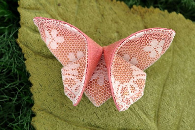Do-it-yourself motýle na stene - Fabric motýle