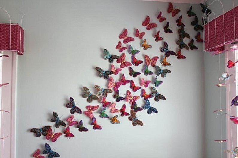 Mga butterflies sa dingding - palamuti ng larawan