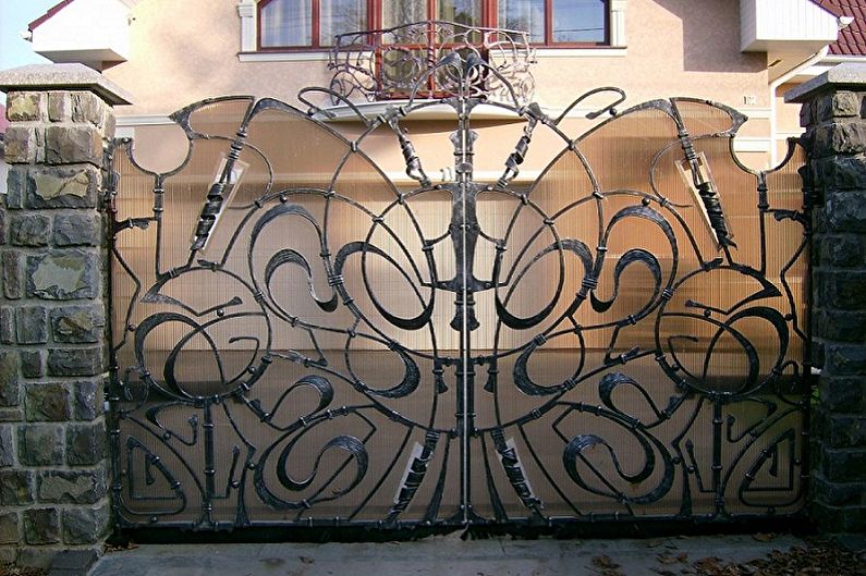 Idee di design del recinto in ferro battuto - Insolito recinto in ferro battuto