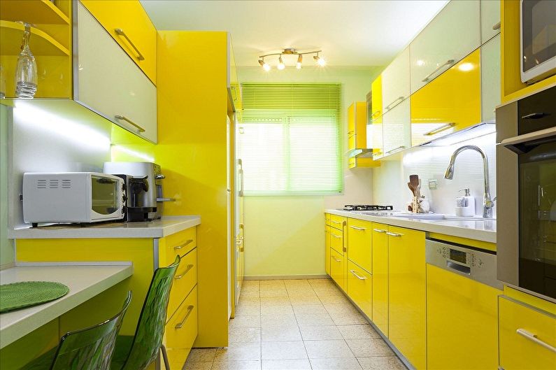 Кухињски намештај - боја