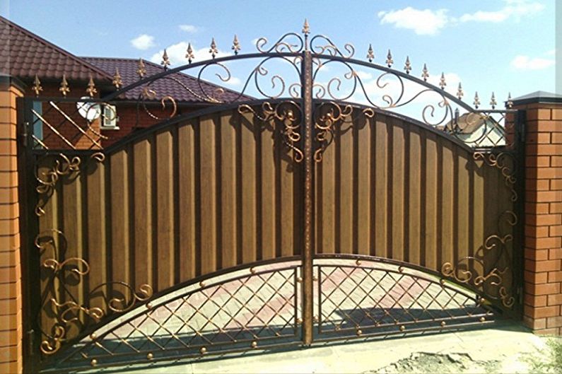 Características de projeto de portões e portões de papelão ondulado - Swing