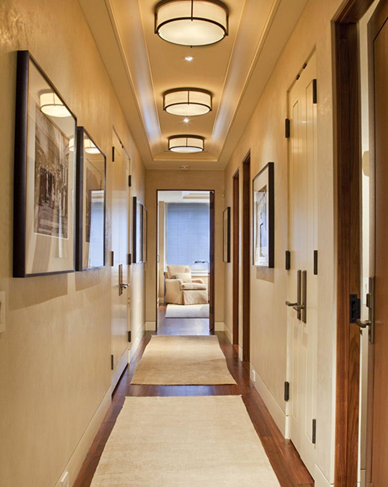 Tørvæg loft design i korridoren