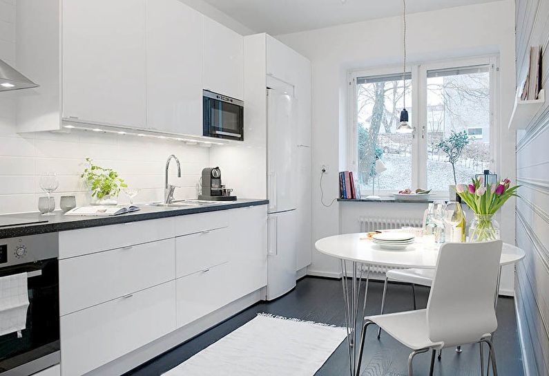 Bílá skandinávská kuchyně - design