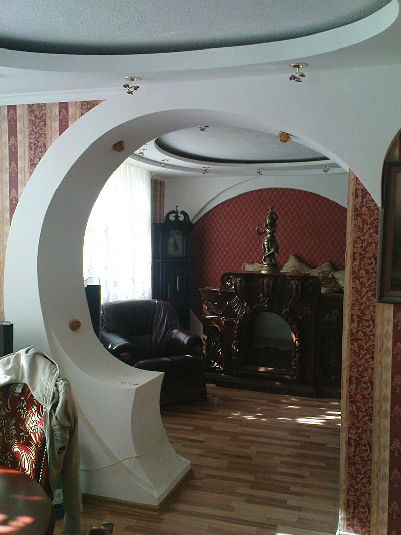 Arches rondes de cloisons sèches - design, photo à l'intérieur