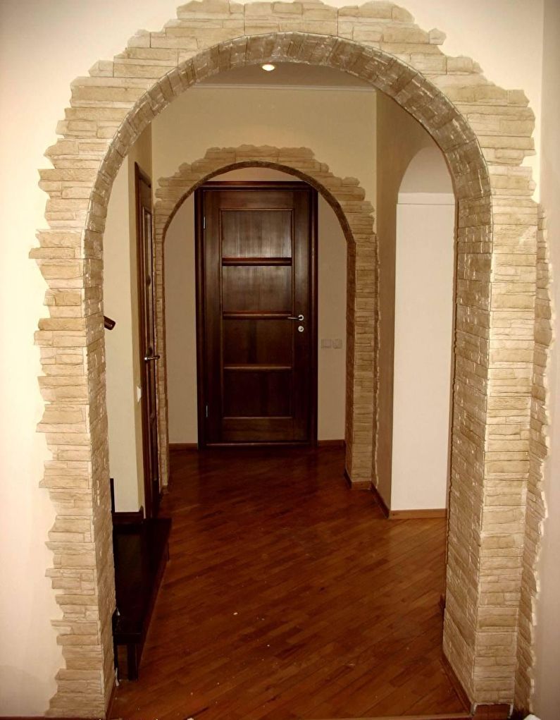 Arche de cloison sèche avec pierre décorative - Couloir