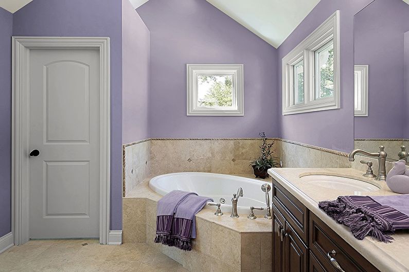 Lila színű a fürdőszoba belsejében - Design fotó