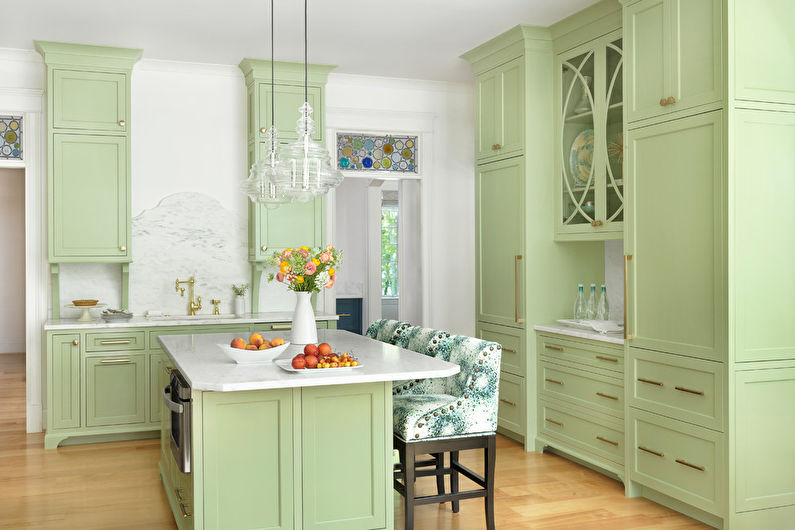 Cocina verde de 20 m2. - Diseño de interiores