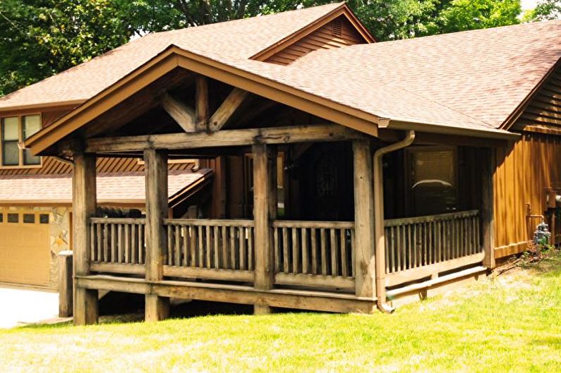 Výroba dřevěné verandy pro soukromý dům - foto
