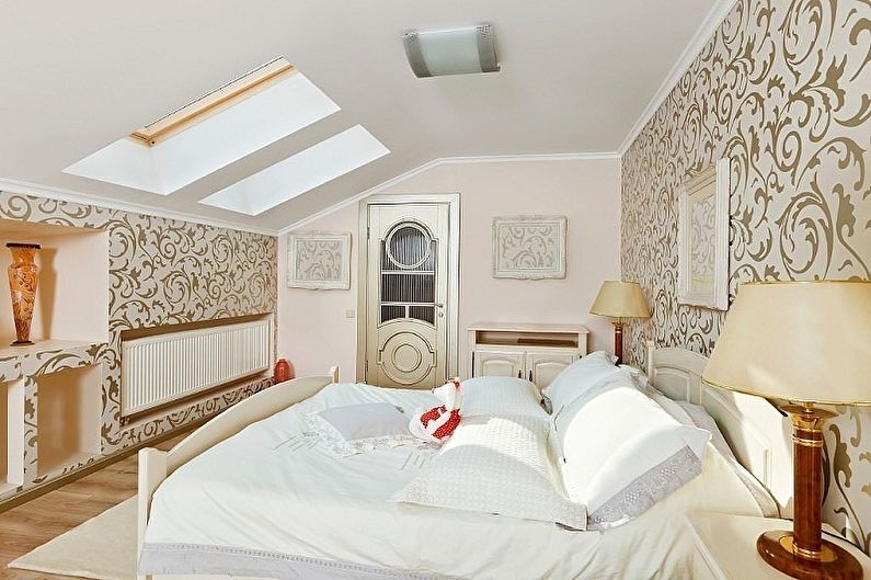 Design dormitor mansardă - decorare perete