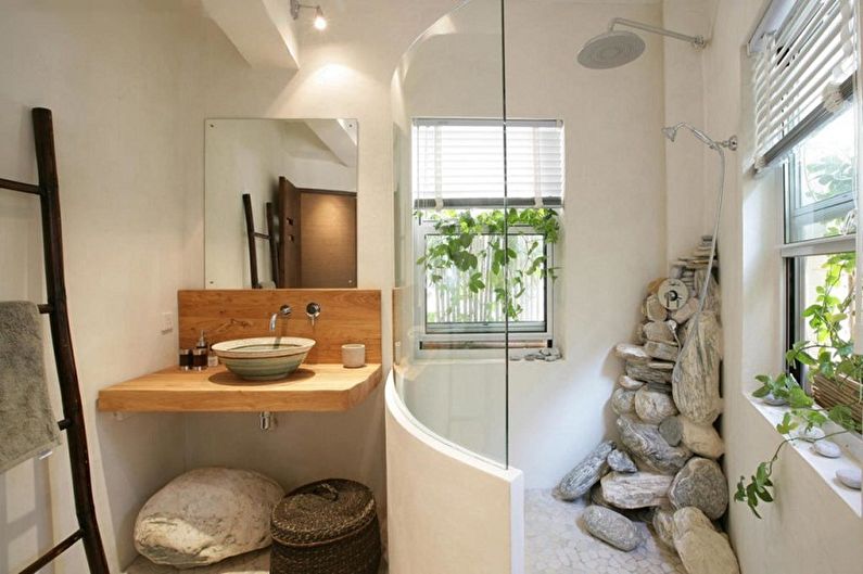 Innenarchitektur eines Badezimmers von 5 qm - Foto