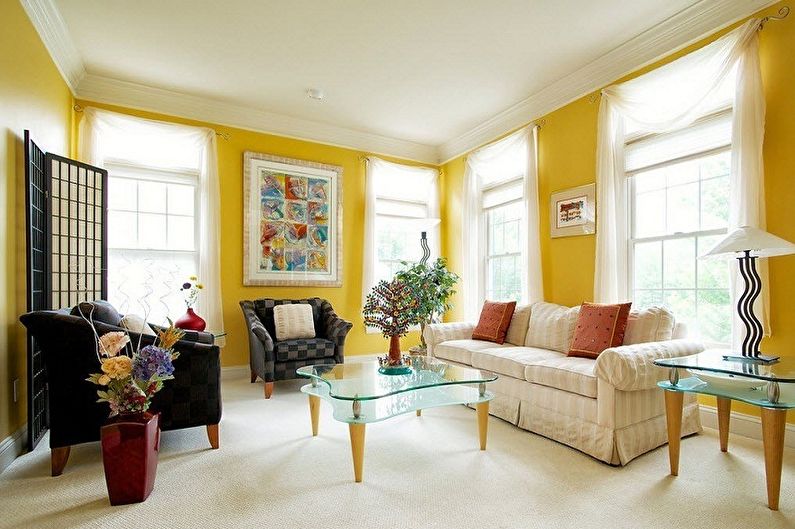 Geltoni tapetai gyvenamajam kambariui - spalvoti tapetai svetainei