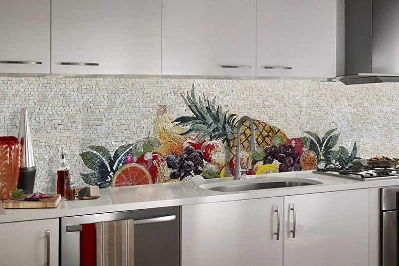 Avental de cozinha em mosaico - Recursos do mosaico, prós e contras