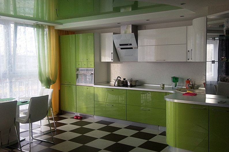 Σχεδιασμός κουζίνας λευκού και πράσινου - Φινίρισμα δαπέδου