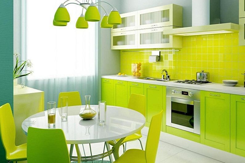 Fehér-zöld konyha belsőépítészete - fénykép