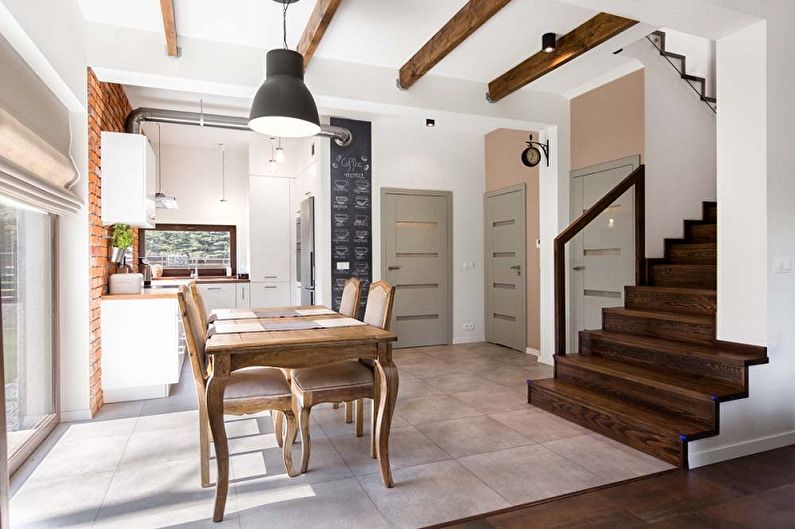 Bucătărie de design interior în stil mansardă - fotografie